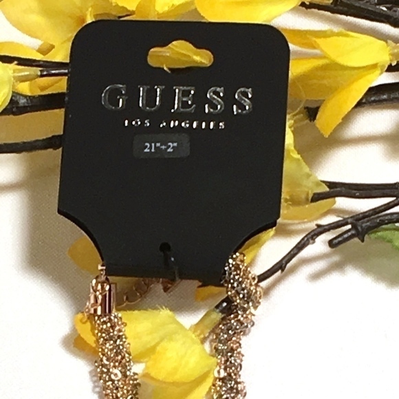 𝅺3/$29! GUESS Twisted Multi-Chain Tassel Necklace - Picture 2 of 8